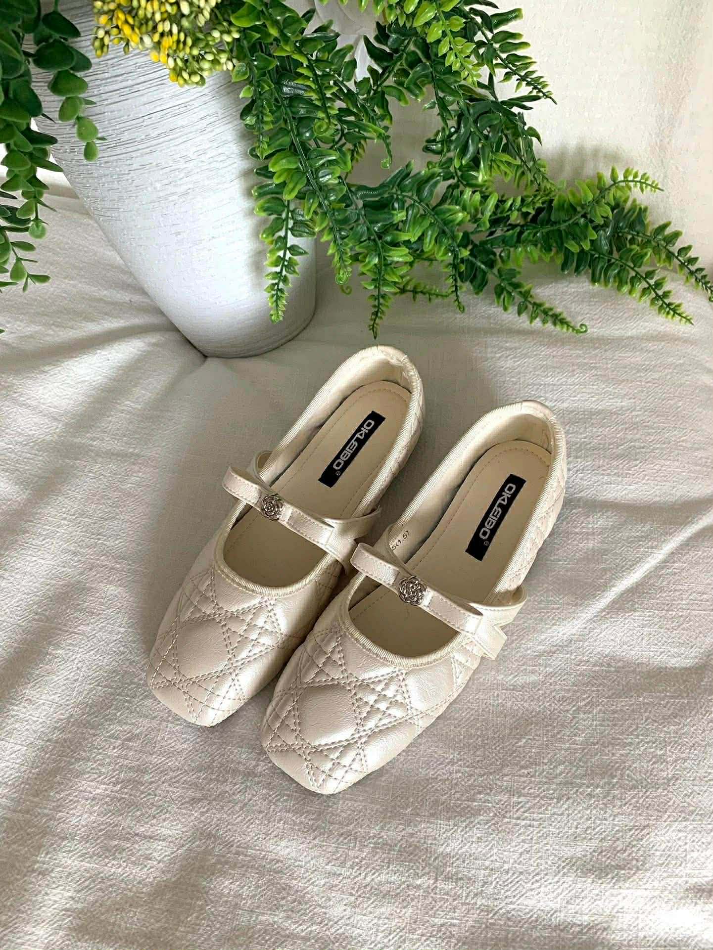 "YUMII" J ぷっくりリボン・バレエシューズ